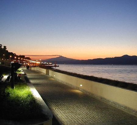 Vista Mare Rooms Реджо-ди-Калабрия Экстерьер фото
